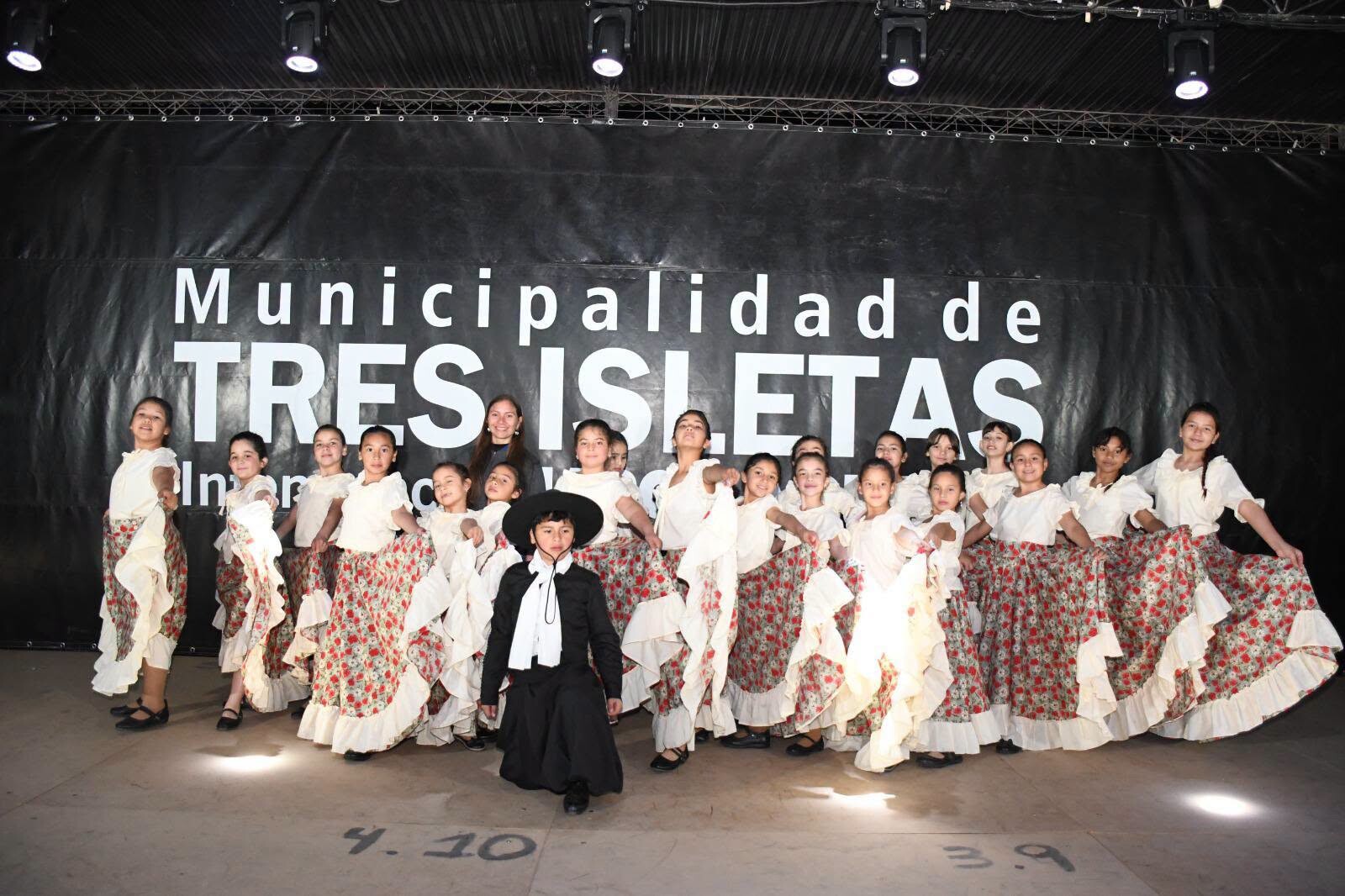 89° ANIVERSARIO DE TRES ISLETAS: EL DÍA 22 SE REALIZÓ LA TRADICIONAL PEÑA DEL PUEBLO