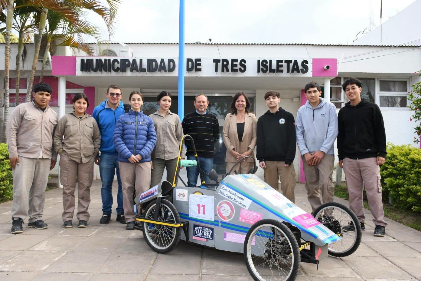 TRES ISLETAS:  1° PUESTO EN AUTOTEC 2026: LA JEFA COMUNAL RECIBIÓ CON ORGULLO A LA ESCUELA DE EDUCACIÓN TÉCNICA