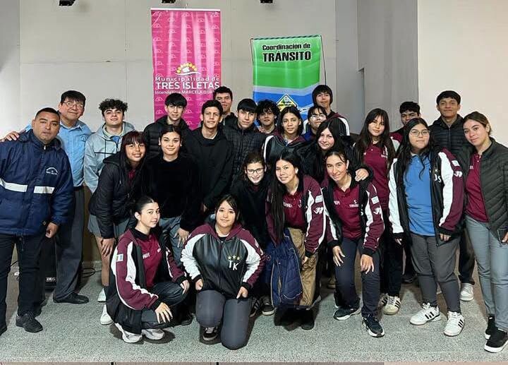 TRES ISLETAS: EL ÁREA DE TRÁNSITO CONTINÚA CONCIENTIZANDO A NUESTROS JÓVENES