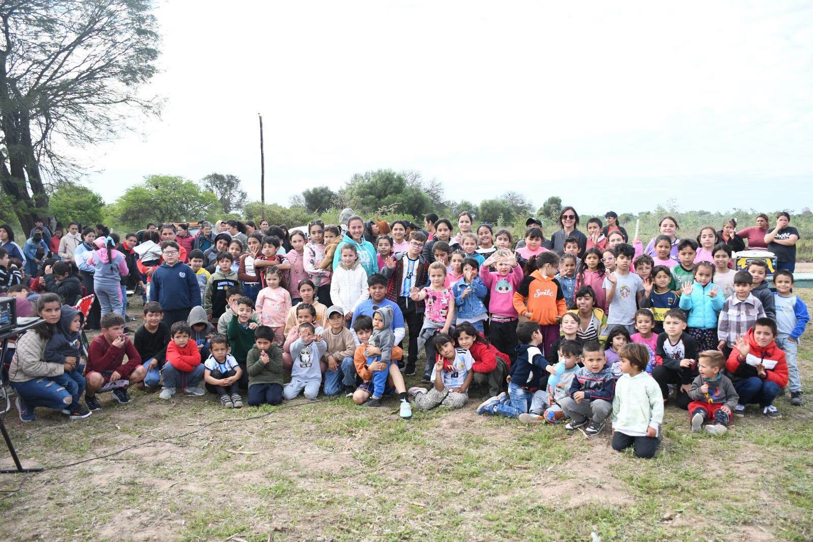TRES ISLETAS: LA INTENDENTE LIC. MARCELA DUARTE ACOMPAÑÓ LOS FESTEJOS POR EL DÍA DE LAS INFANCIAS EN LA RURALIDAD