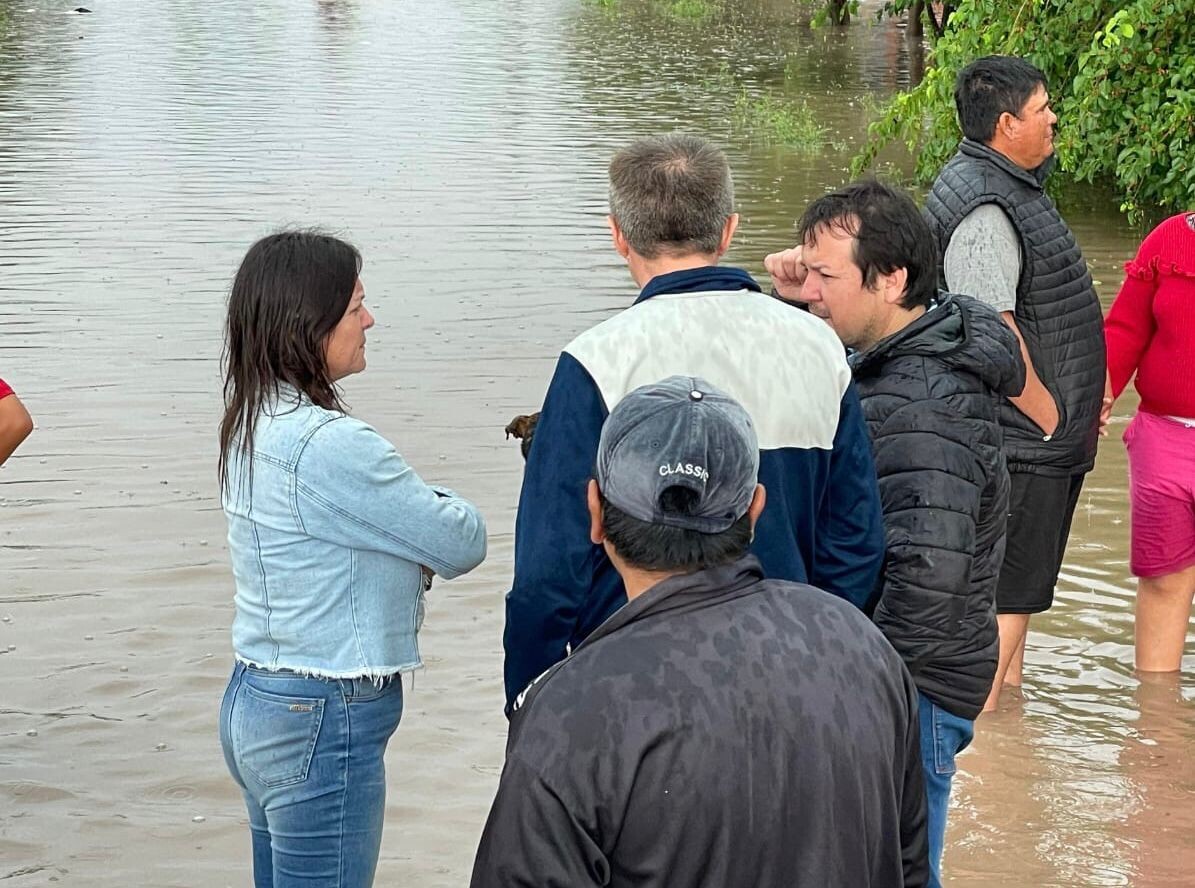 EL PROGRAMA ÑACHEC ACTIVÓ ASISTENCIA INMEDIATA EN TRES ISLETAS TRAS LAS INTENSAS LLUVIAS