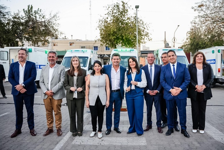 7a65e3b736a619282923d9299e5867f6_L.jpg Gobierno dotó de nuevas ambulancias a 9 hospitales públicos de San Juan
