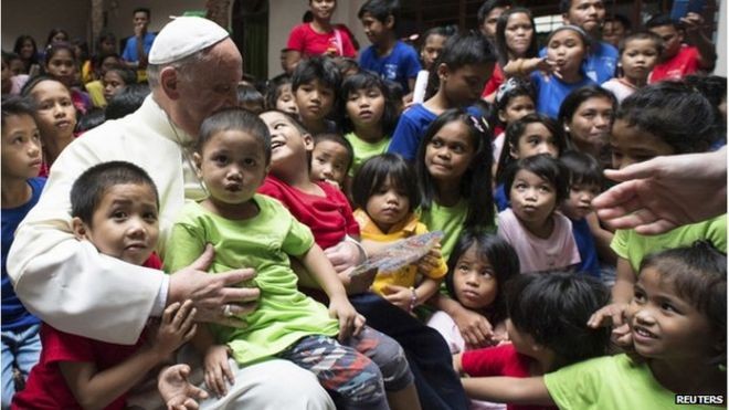 “Un pastor con olor a oveja que transformó el papado”
