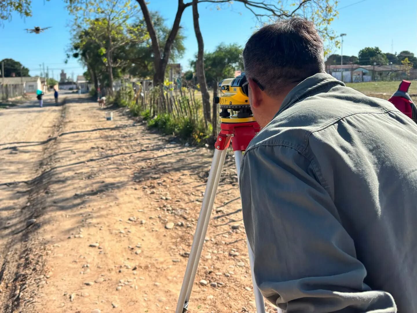 El paseo del bicentenario de Oran suma nuevas obras de pavimentación e iluminación