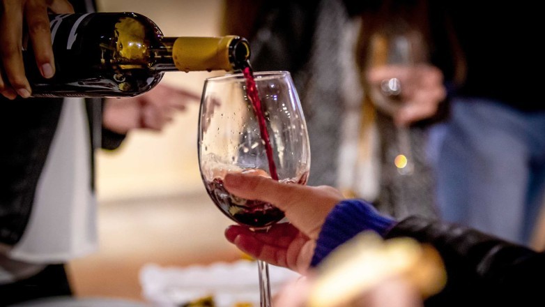 8273ee555b79bc8d153d8325d69f00d0_L.jpg Este viernes, llega la 5ª edición de “La Noche de las Vinotecas”: vinos, música y promociones