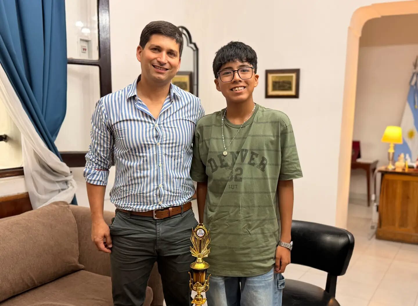 Bautista Díaz, campeón en las olimpiadas matemáticas, fue recibido por el intendente de orán