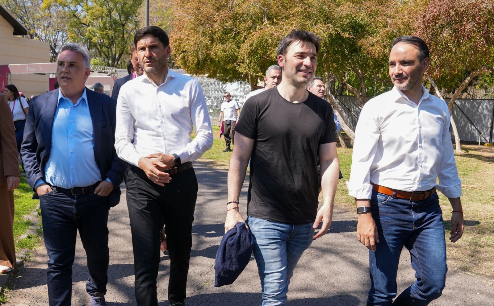 Pullaro recorrió junto a Llaryora, Valdés y Torres instalaciones deportivas y el predio del Fan Fest en Rosario