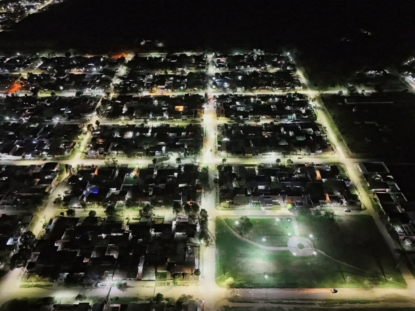 El barrio 12 de octubre ya cuenta con el 100 % de iluminación led en oran