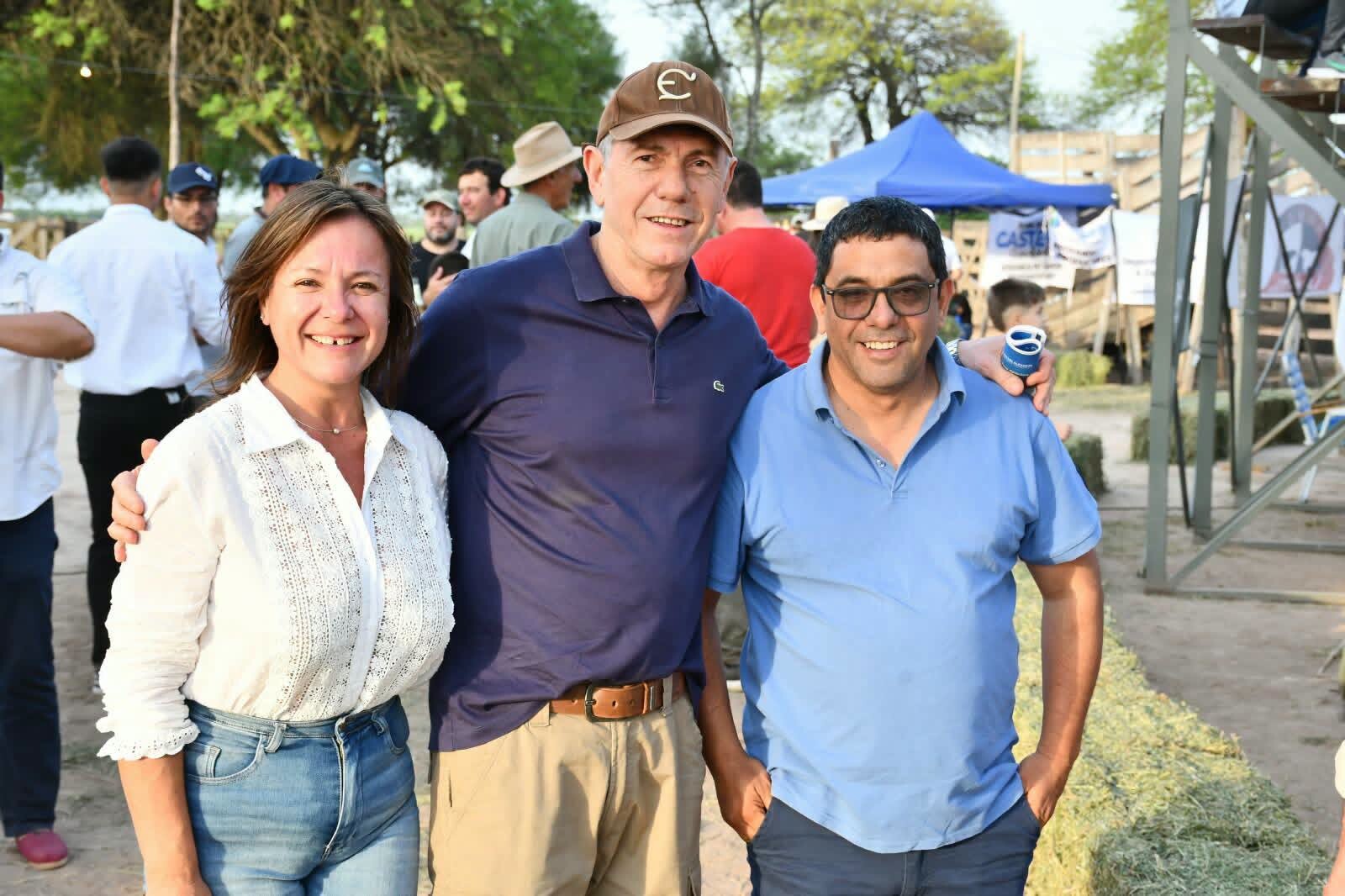 TRES ISLETAS: LA JEFA COMUNAL ACOMPAÑÓ LOS 20 AÑOS DE CABAÑA DON ESTEBAN, ORGULLO DEL NORTE CHAQUEÑO
