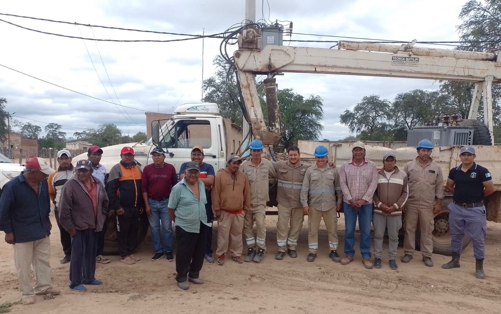 PARAJE EL TARTAGAL: CON UN NUEVO TRANSFORMADOR, SECHEEP RESTABLECIÓ EL SUMINISTRO ELÉCTRICO