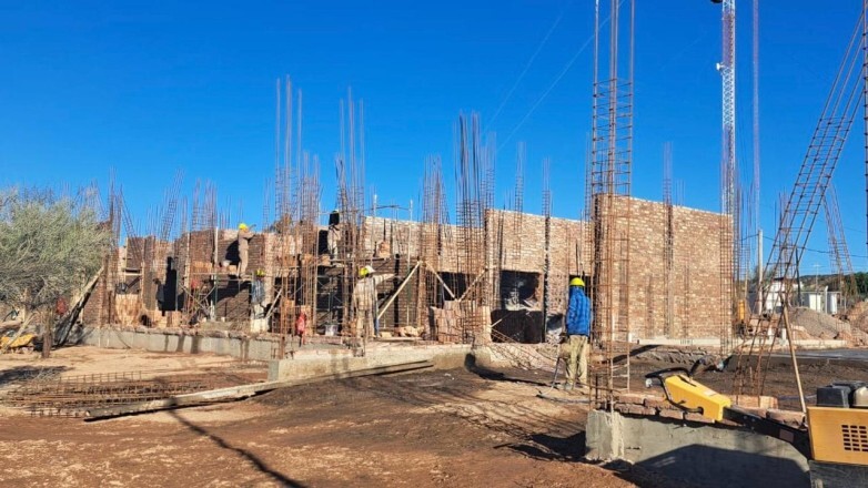 8bee589a859658c0797c01f6b2a367f4_L.jpg El nuevo centro de salud del paraje Difunta Correa ya supera el 25 % de avance