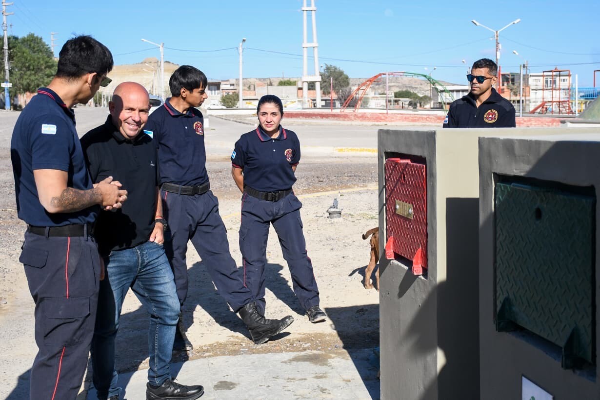 El Intendente inauguro un punto de abastecimiento seguro