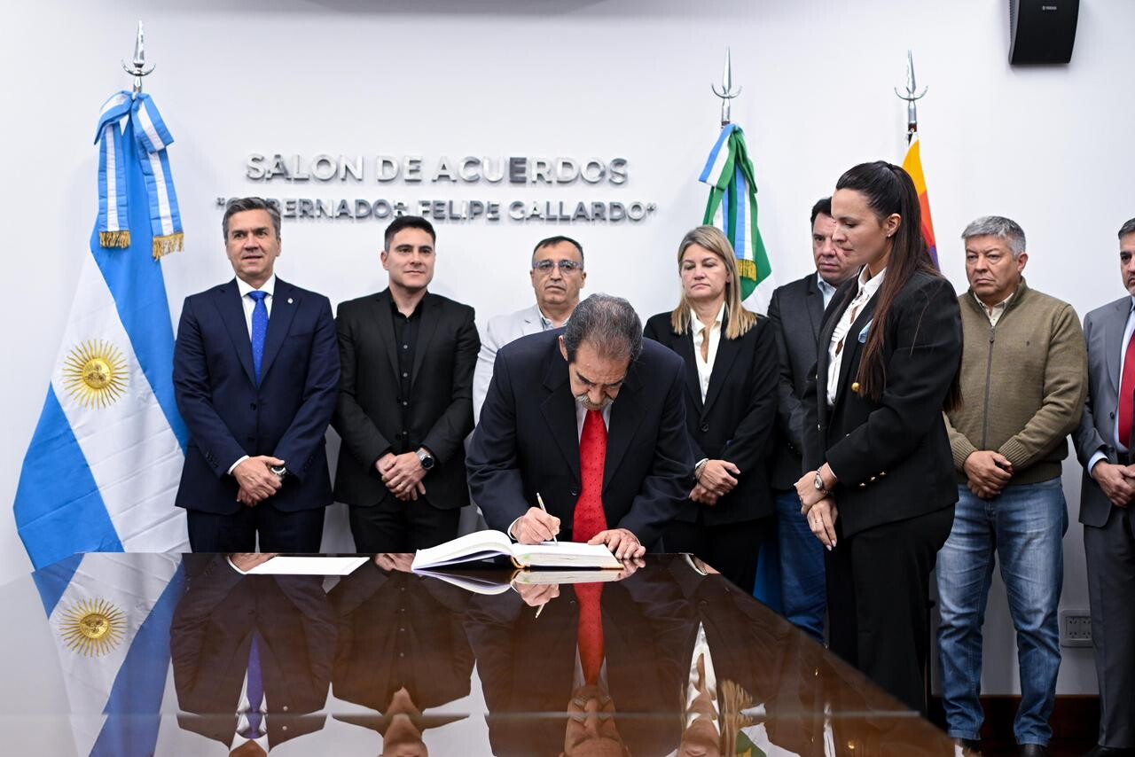 MAYOL ASUMIÓ COMO MINISTRO DE SALUD Y RATIFICÓ SU COMPROMISO CON EL FORTALECIMIENTO DEL SISTEMA SANITARIO PROVINCIAL