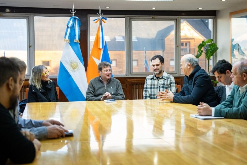 TIERRA DEL FUEGO Y SENASA AVANZAN EN UNA AGENDA DE TRABAJO PARA FORTALECER EL DESARROLLO ACUÍCOLA Y DIVERSIFICAR LA MATRIZ PRODUCTIVA