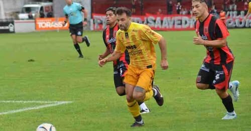 Mitre llega al clásico con un empate