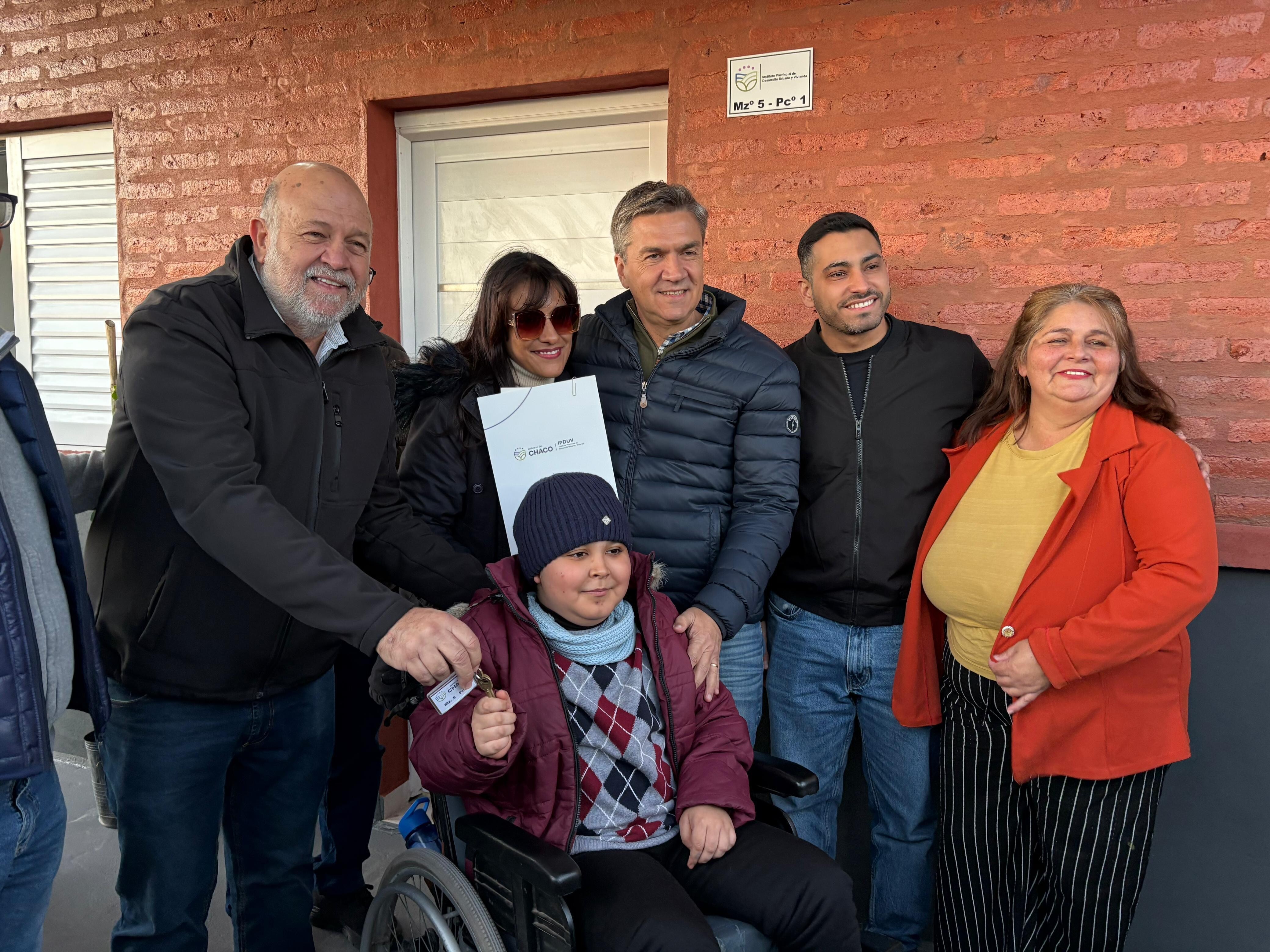 UN NUEVO COMIENZO: FAMILIAS DE CORONEL DU GRATY ACCEDIERON A SU VIVIENDA PROPIA
