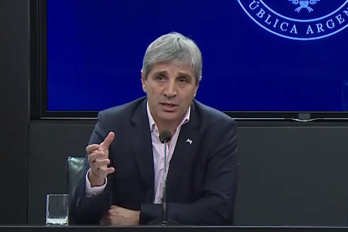 Caputo anunció el fin del cepo a partir del lunes