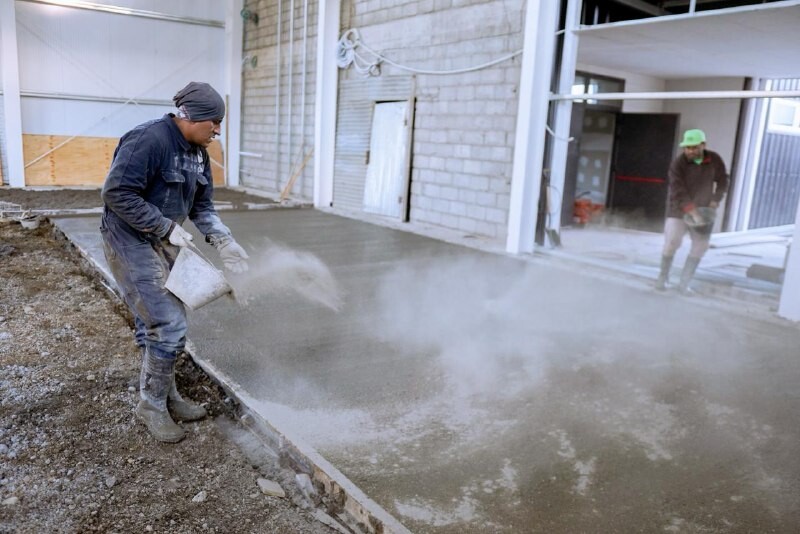 INICIÓ EL HORMIGONADO EN EL NUEVO GIMNASIO DEL COLEGIO SOBERANÍA NACIONAL INICIÓ EL HORMIGONADO EN EL NUEVO GIMNASIO DEL COLEGIO SOBERANÍA NACIONAL