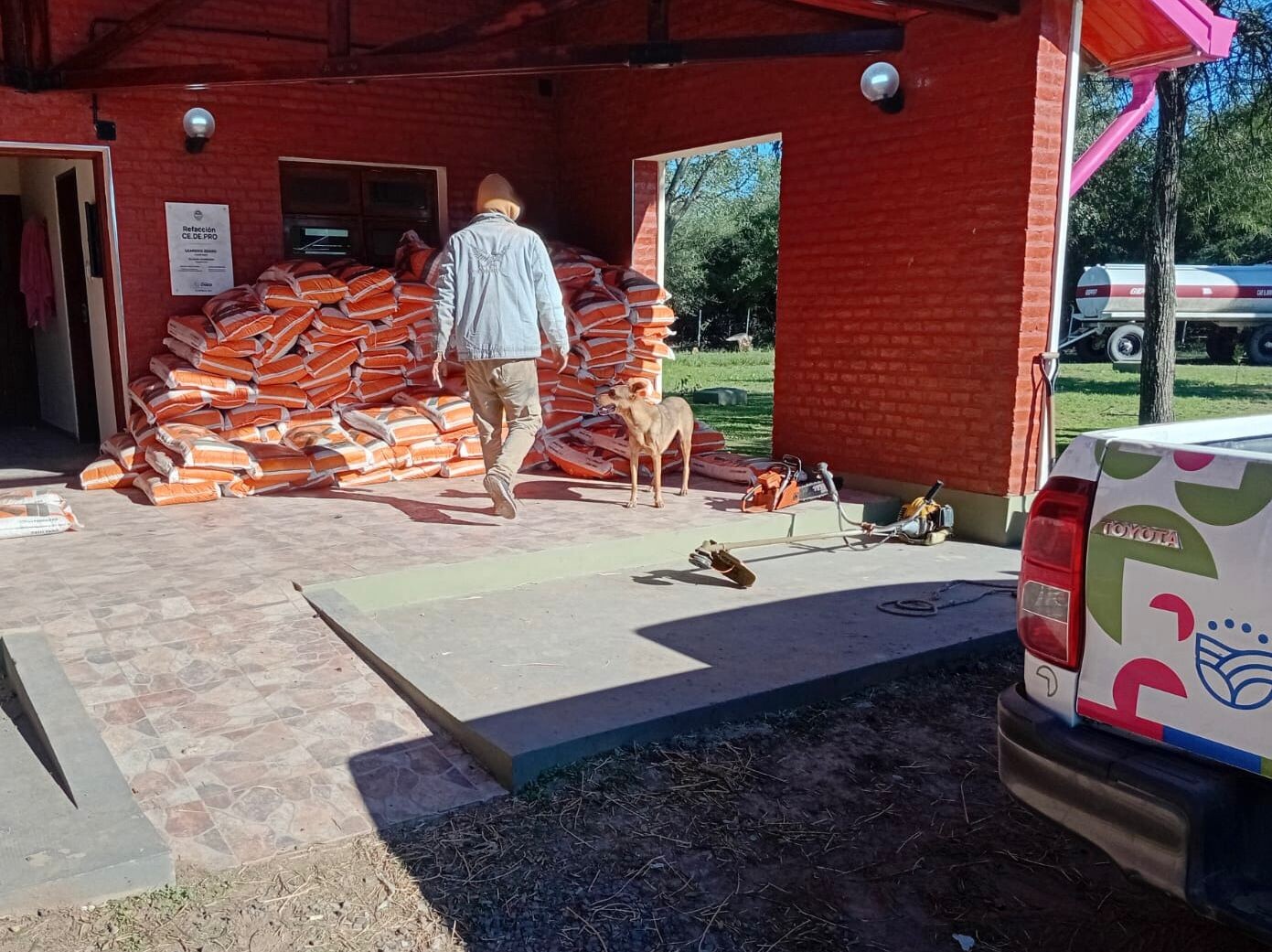 PROGANO LLEVA FORRAJE Y ASISTENCIA VETERINARIA A PRODUCTORES DEL NORTE CHAQUEÑO