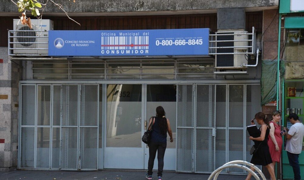 Ola De Reclamos En La Oficina Municipal Del Consumidor Por La EPE. Otra Forma De Ajuste En La Factura De La Luz