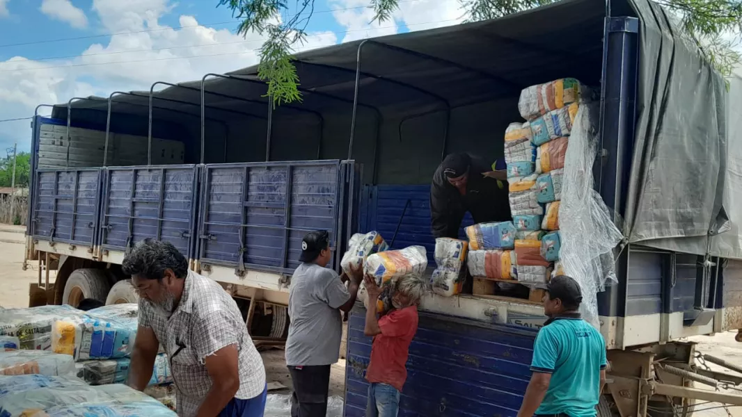 98678-desarrollo-social-avanza-con-la-entrega-de-modulos-alimentarios-en-embarcacion.webp Desarrollo Social avanza con la entrega de módulos alimentarios en Embarcación