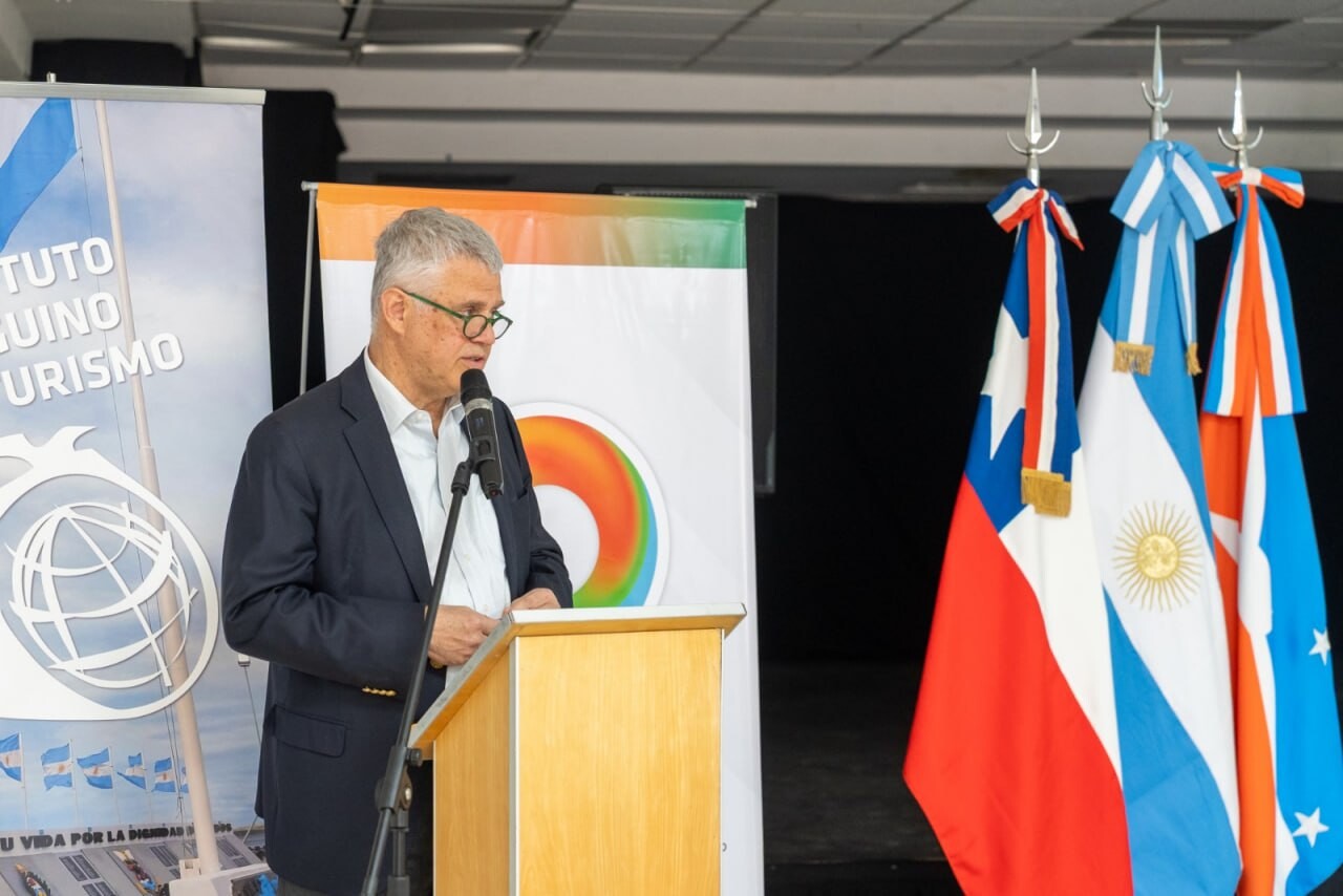 TIERRA DEL FUEGO IMPULSA UN PROYECTO BINACIONAL PARA FORTALECER EL TURISMO SOSTENIBLE EN TODA LA ISLA TIERRA DEL FUEGO IMPULSA UN PROYECTO BINACIONAL PARA FORTALECER EL TURISMO SOSTENIBLE EN TODA LA ISLA