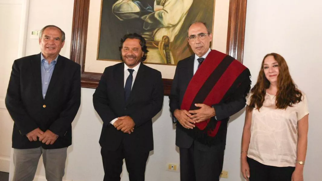 99949-el-gobernador-saenz-se-reunio-con-el-consul-de-espania-y-abordaron-temas-para-el-fortalecimiento-bilateral-20250205200045.webp El gobernador Sáenz se reunió con el Cónsul de España y abordaron temas para el fortalecimiento bilateral