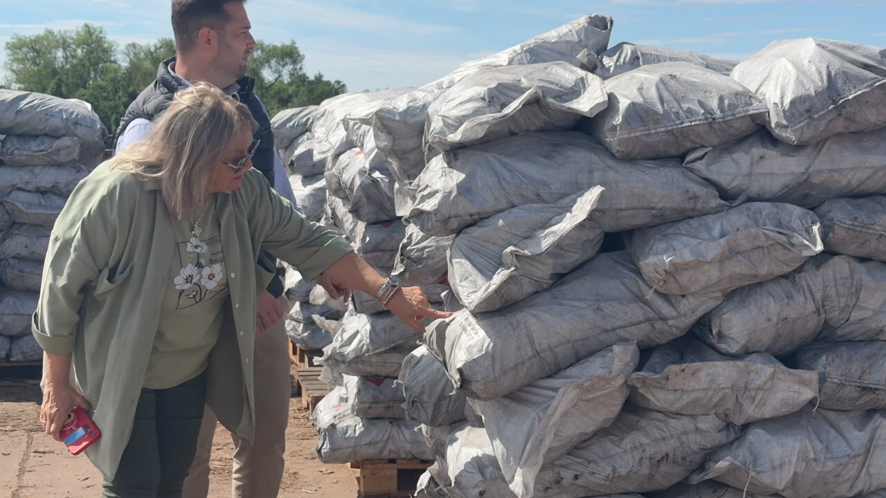 EL PUERTO BARRANQUERAS FORTALECE SU ROL ESTRATÉGICO CON UNA NUEVA EXPORTACIÓN DE CARBÓN VEGETAL A ESTADOS UNIDOS
