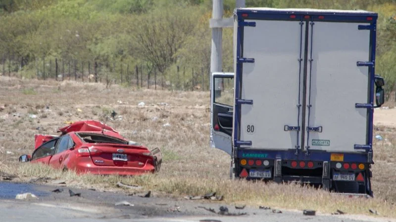 Confirman la identidad del automovilista fallecido en el choque frontal