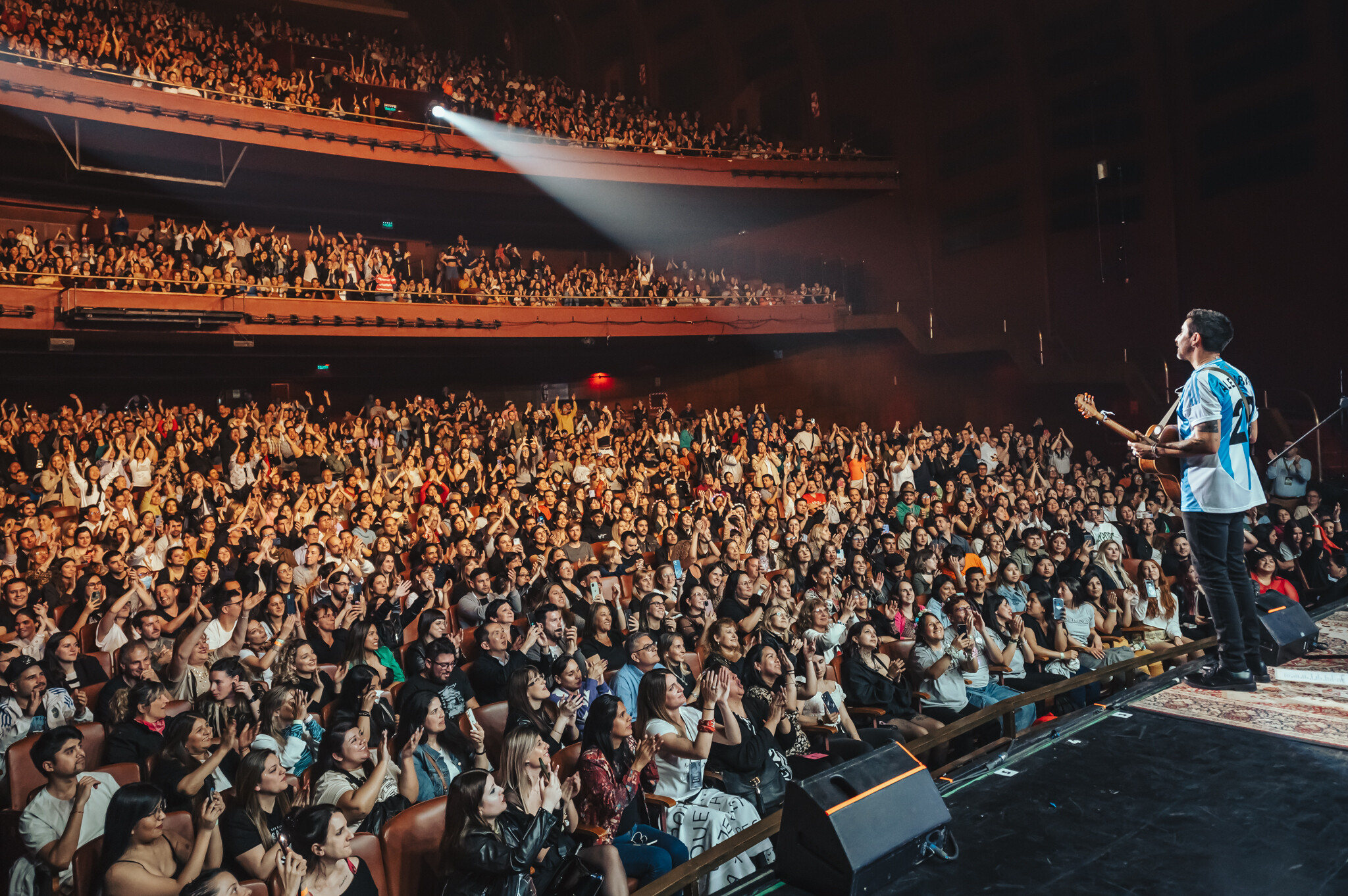 ALEX UBAGO- GRAN REX-170.JPG ALEX UBAGO- GRAN REX-170.JPG