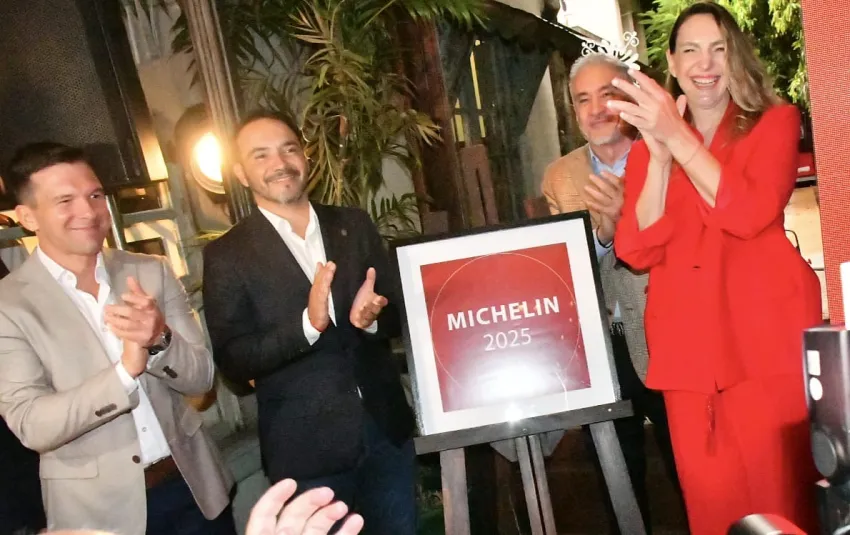 ALONDRA.webp El gobernador Valdés participó de la distinción de La Alondra en la inclusión de la Guía Michelín