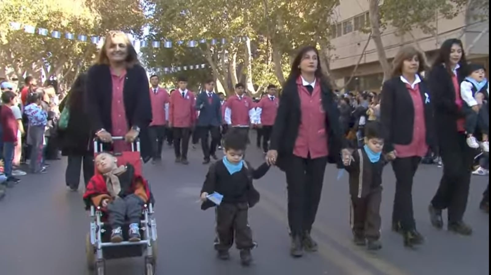 ALUMNOS-DISCAPACIDAD-1.jpeg ALUMNOS-DISCAPACIDAD-1.jpeg