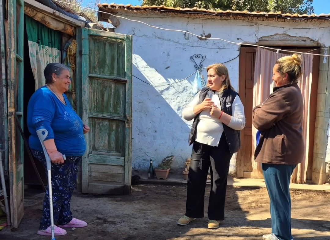 SAN MARTÍN: Analía Becerra recorrió la zona de Cruz Godoy y Divisoria
