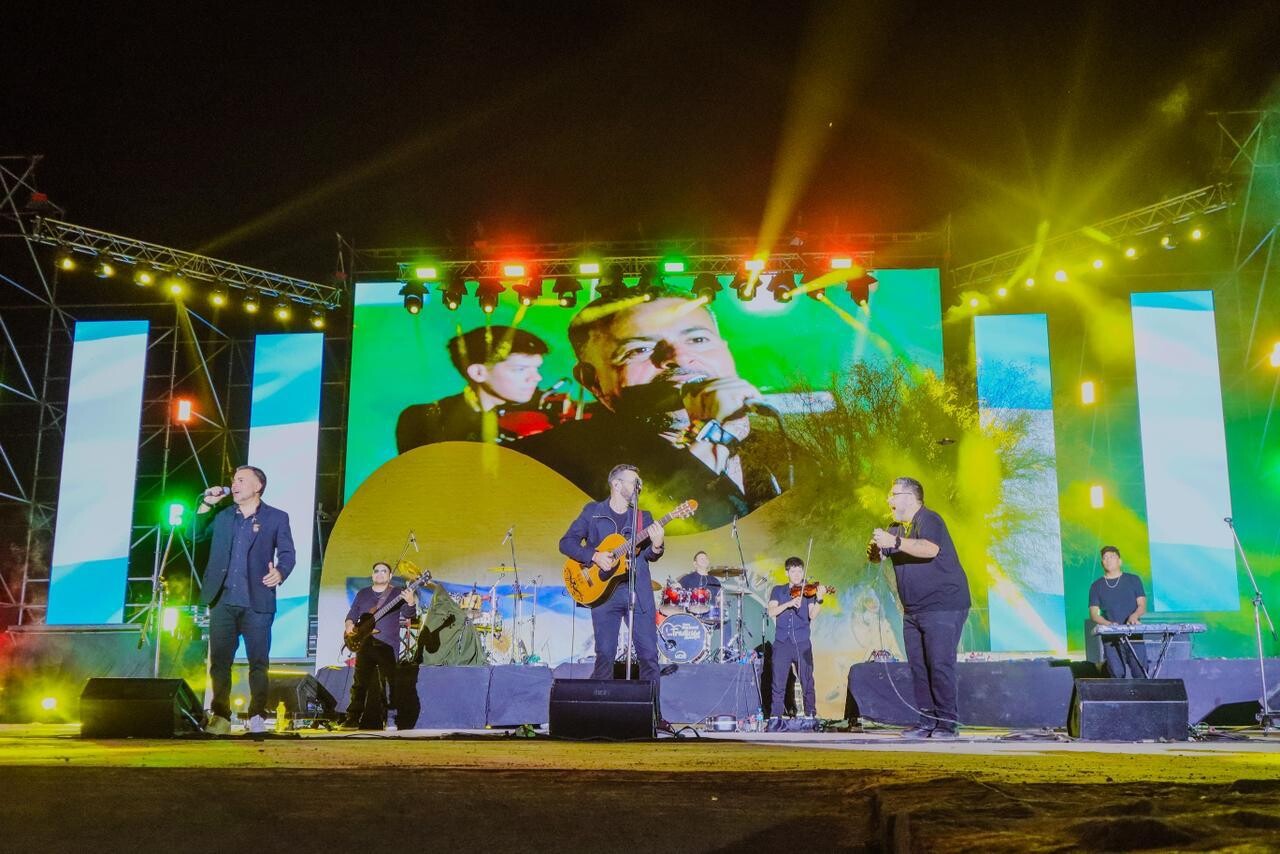 La Fiesta Nacional de la Tradición brilla bajo el cielo jachallero en su 2° noche