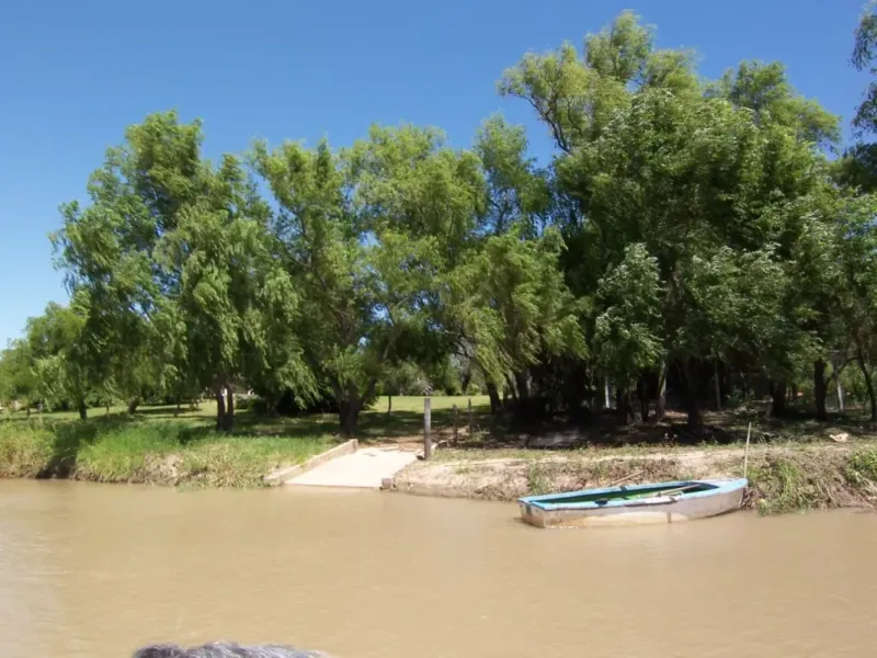 Arroyo Leyes monitorea la crecida del río: realiza tareas de prevención y relevó a 600 familias que podrían estar en riesgo