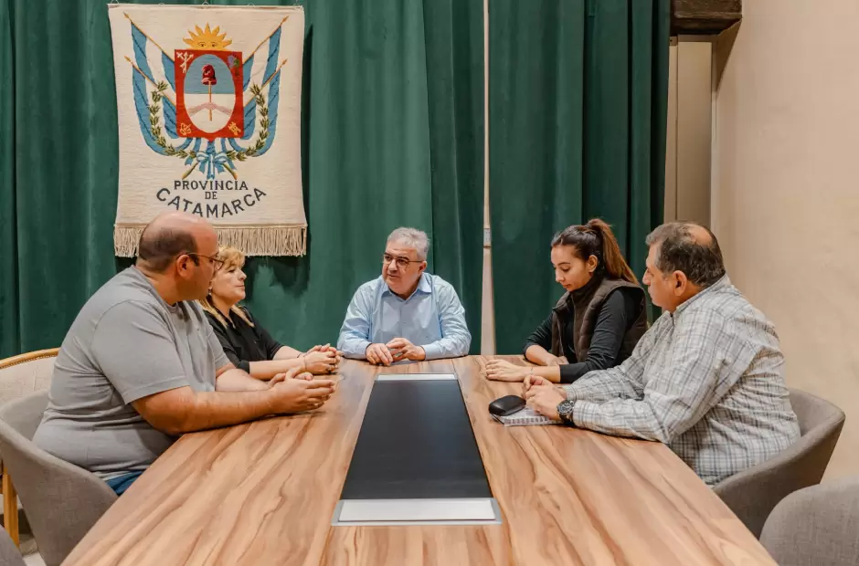 RAUL JALIL SIGUE AVANZANDO EN CONTRA DE LOS TRABAJADORES Y A FAVOR DE OSEP