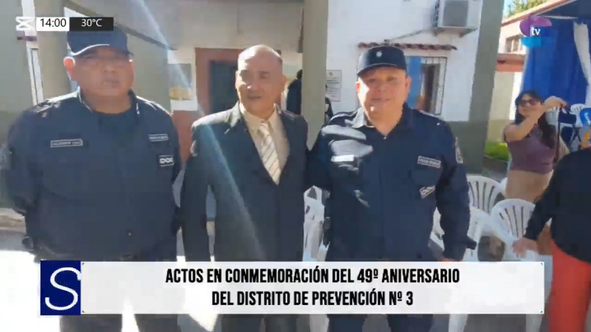 Acto conmemorativo.png 25 años de entrega: suboficiales de la Policía recibieron emotivo homenaje en Metán