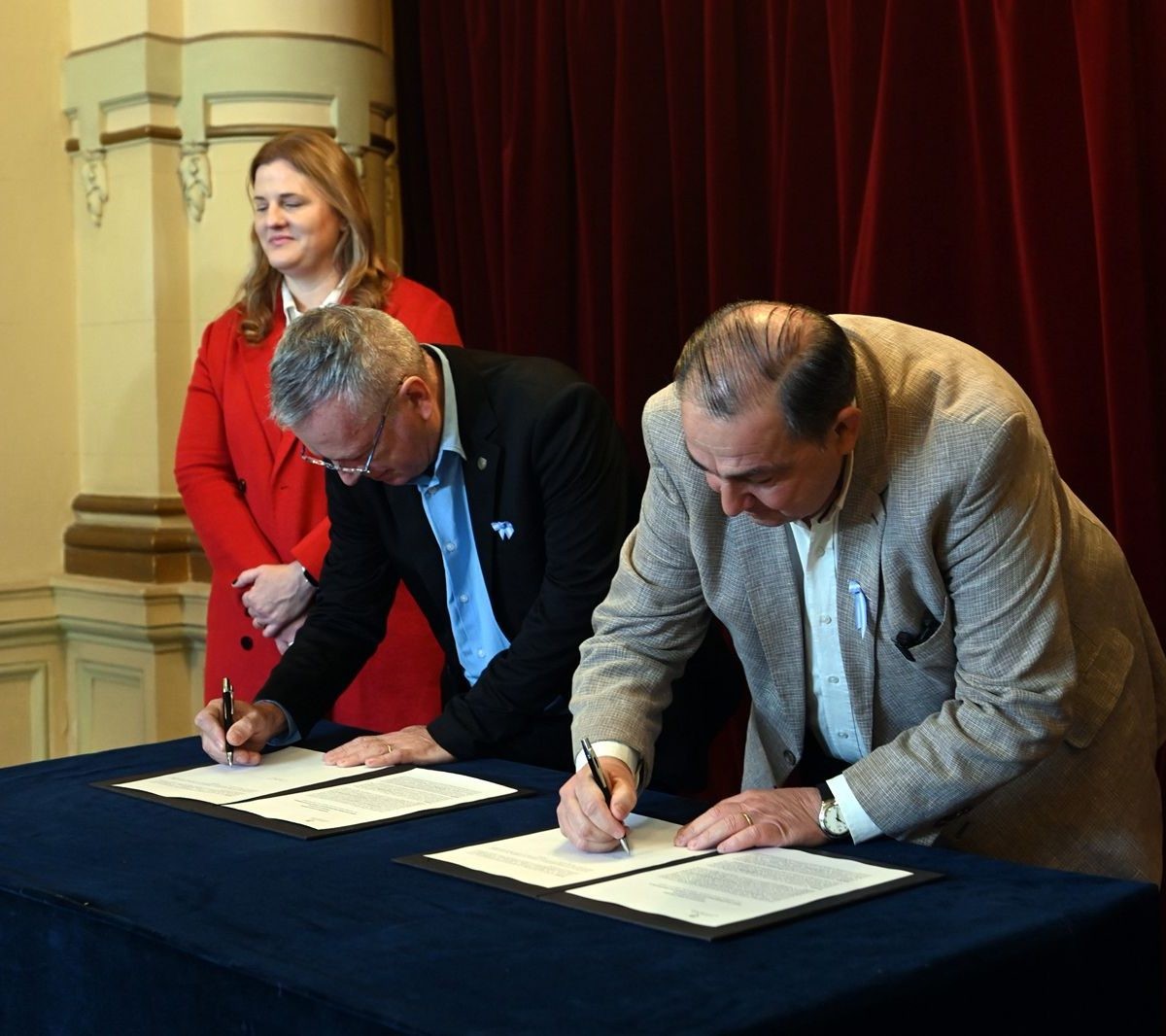 La ciudad de Santa Fe y el Gobierno de la Provincia, firmaron un acuerdo para finalizar las obras del teatro Municipal