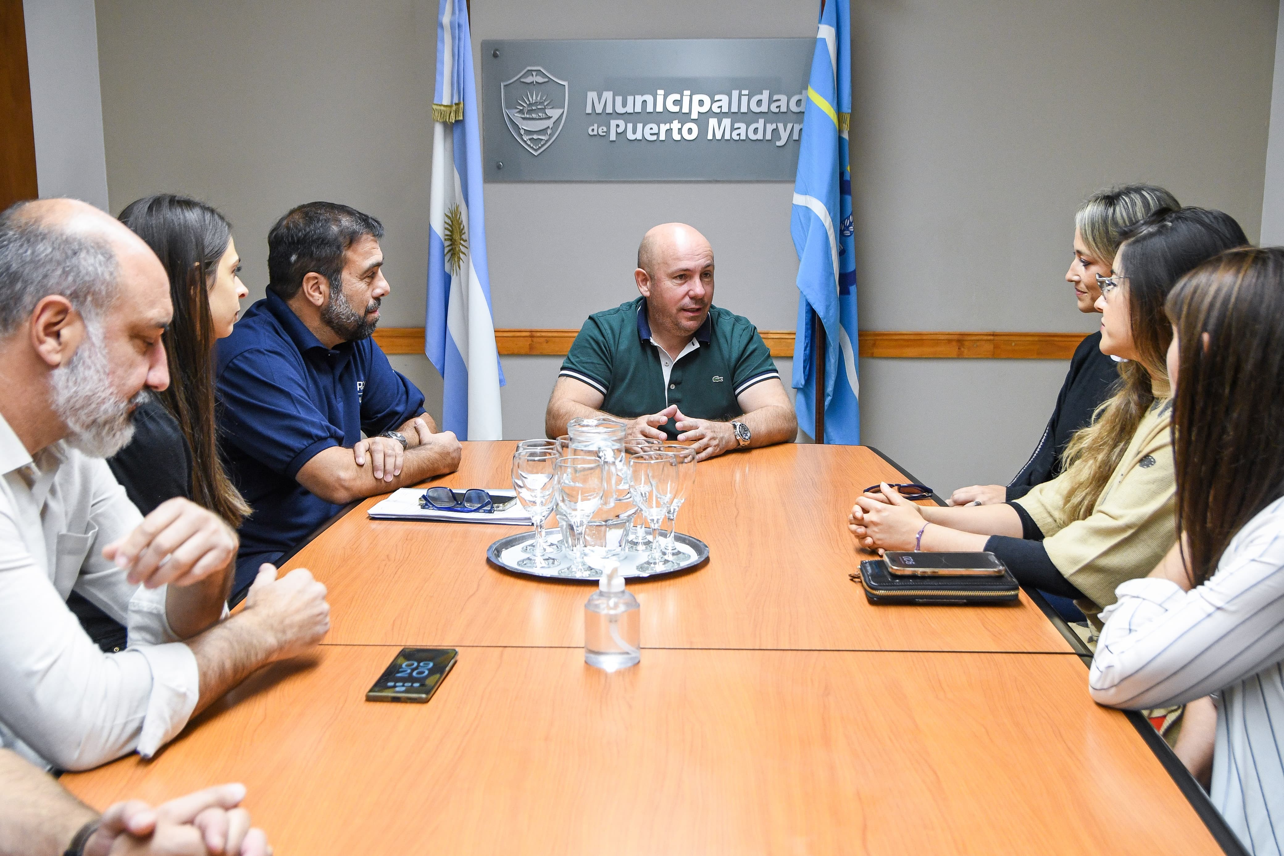 El Intendente recibió en el Municipio a trabajadores de la seccional local de la Aduaba