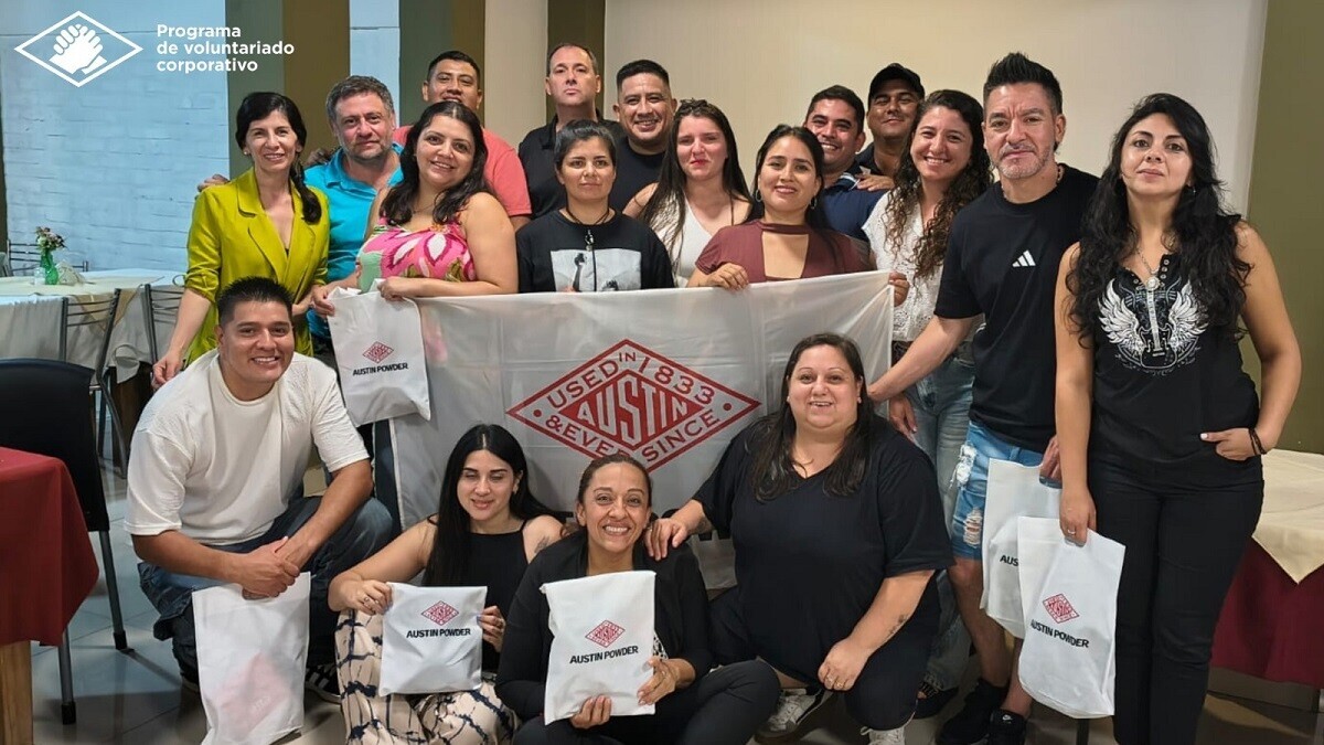 Austin Powdwer (2).jpeg Austin Powder destacó su programa de voluntariado con más de 600 beneficiarios