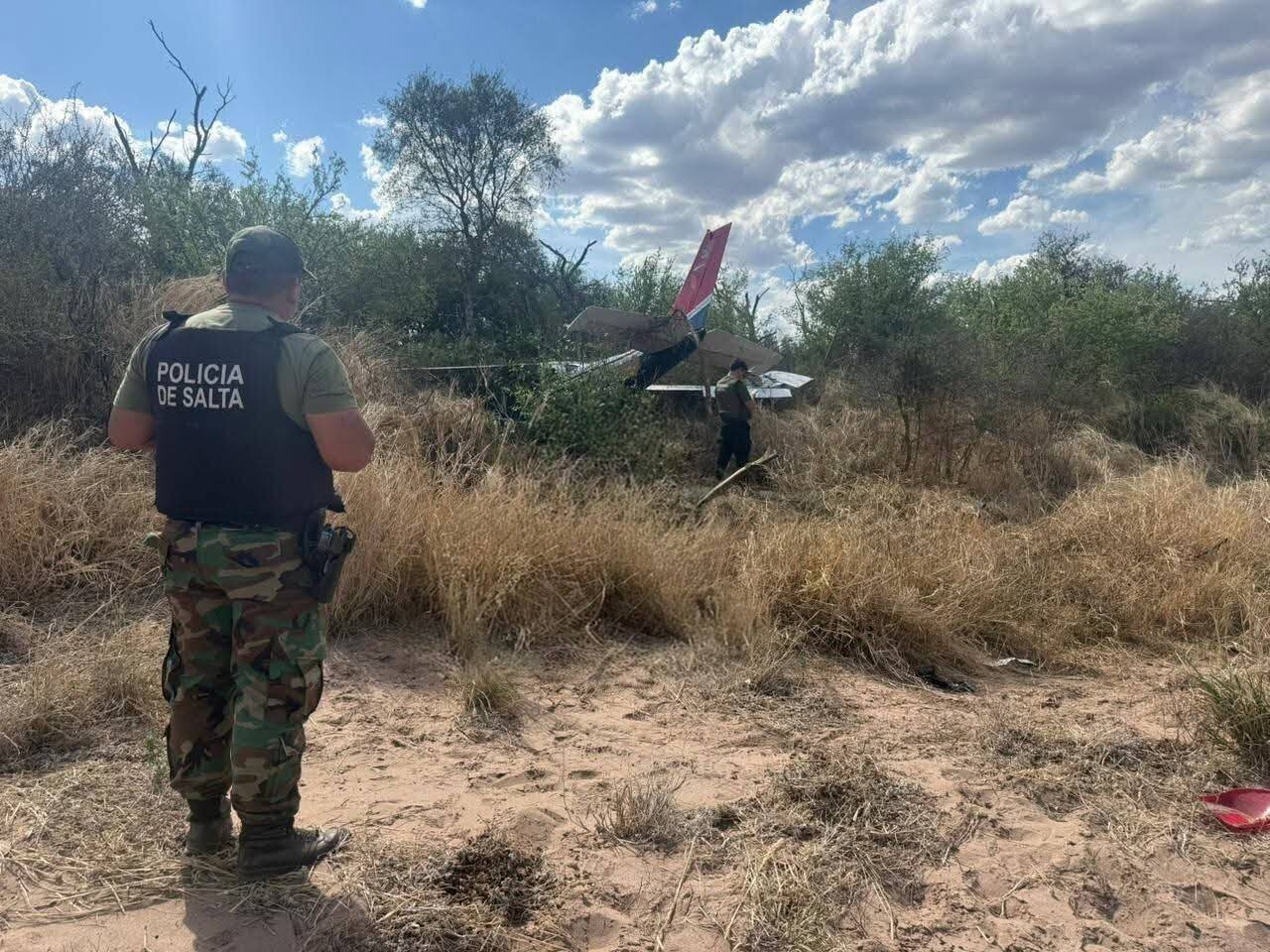 Avioneta 1.jpg Droga, GPS y una antena Starlink: nuevos datos de la avioneta narco que cayó en Salta