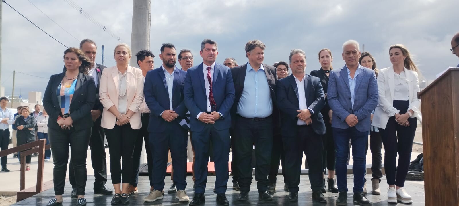 En Las Casuarinas, 25 de Mayo, el Gobernador Orrego entregó el B°Tehuen
