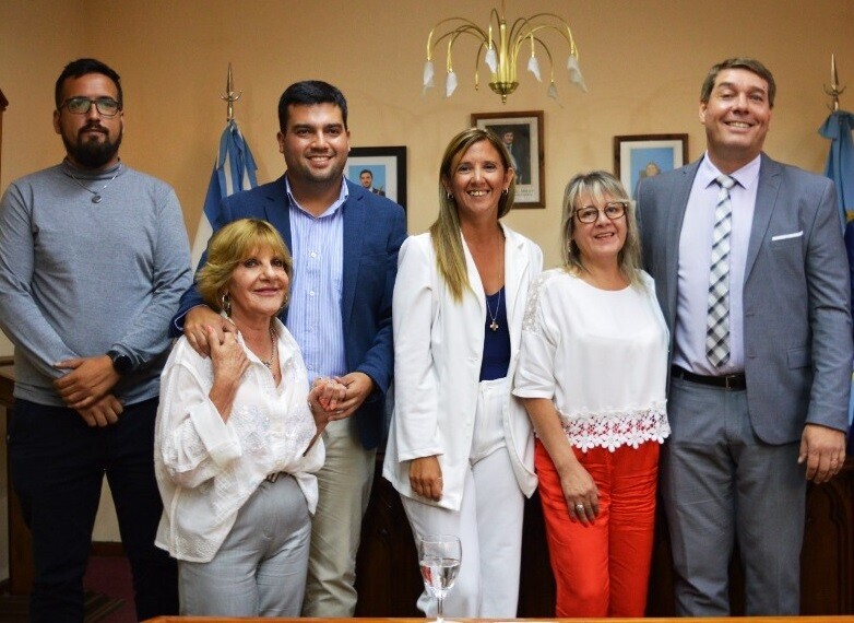 BLOQUE JUNTOS POR EL CAMBIO RAWSON.jpeg Karina Barneche: Agradezco el apoyo de los vecinos y la confianza del intendente