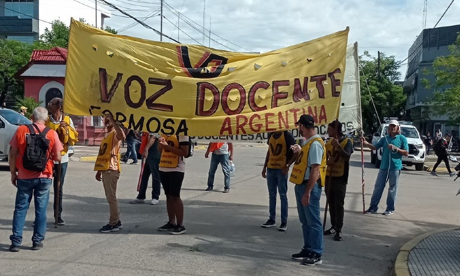Bacheo.jpg El Gremio Docentes Autoconvocados retoma reclamo por salario igual a la Canasta Básica Total