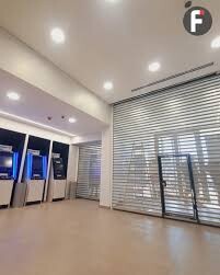 Banco cerrado-02.jpg