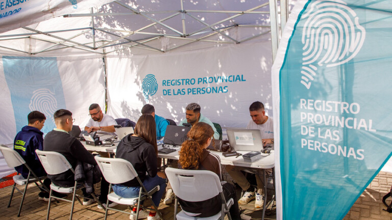 Berazategui: Nuevos operativos gratuitos de documentación