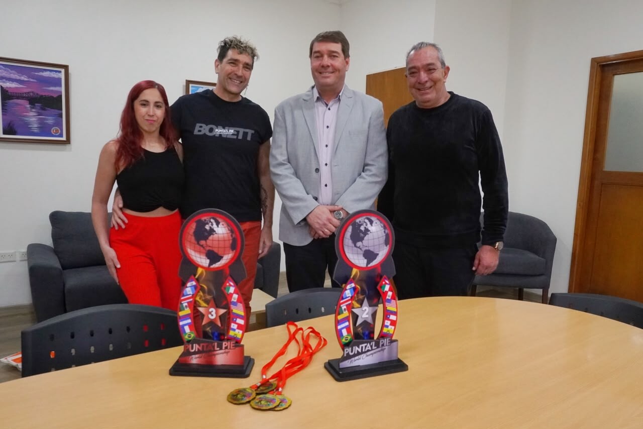 Pareja de baile rawsense logró el segundo y tercer puesto en el Mundial de Colombia Pareja de baile rawsense logró el segundo y tercer puesto en el Mundial de Colombia