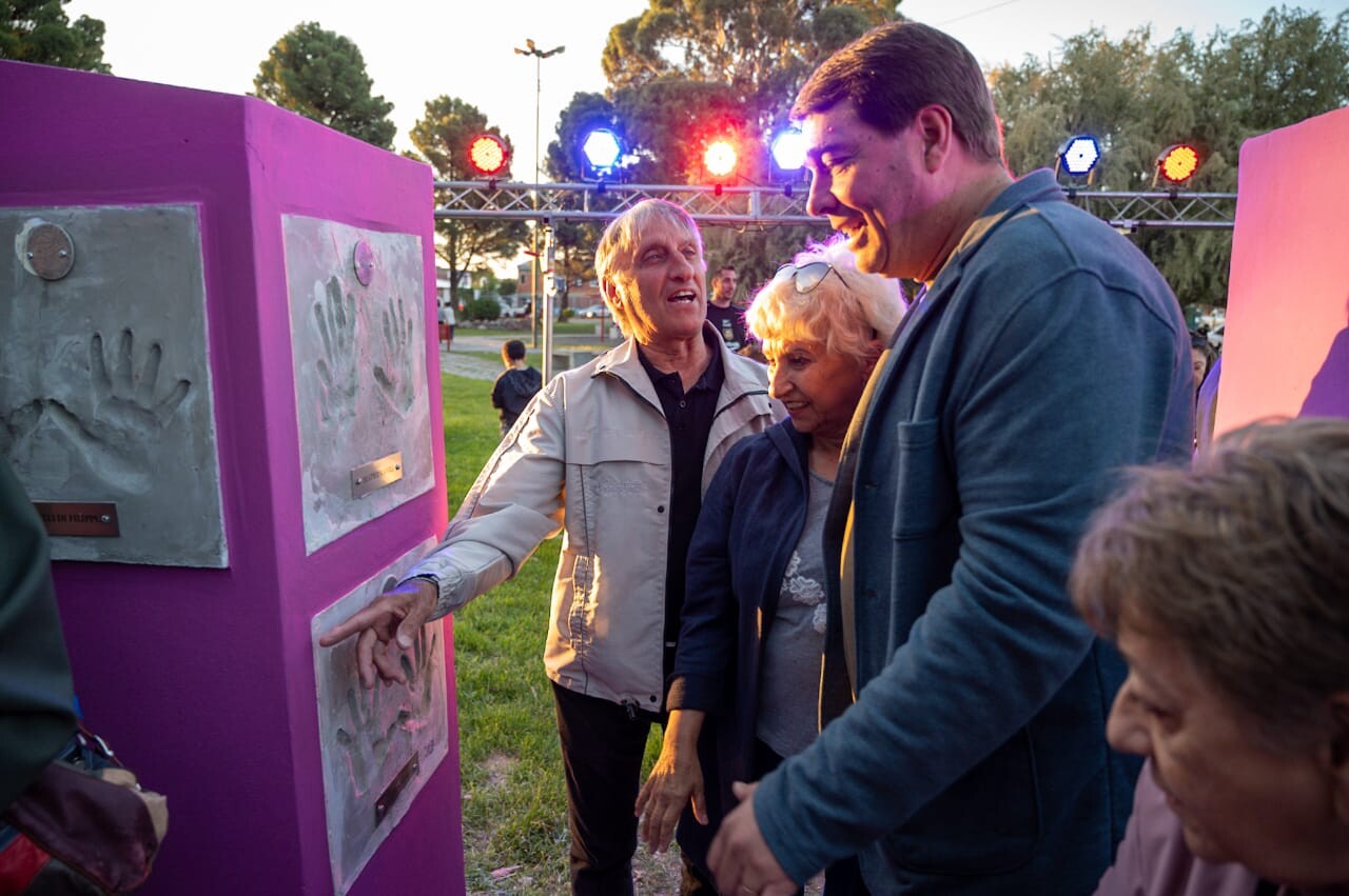 Biss inauguró el “Paseo Manos del Alma” en Rawson (2).jpeg Biss inauguró el «Paseo Manos del Alma» en Rawson