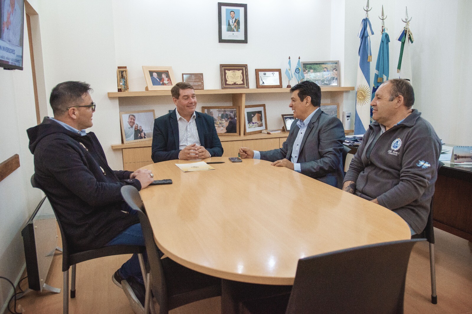 Biss recibió al secretario general de la UTA del Chubut quien proyecta la construcción de un Complejo de Esparcimiento en Rawson
