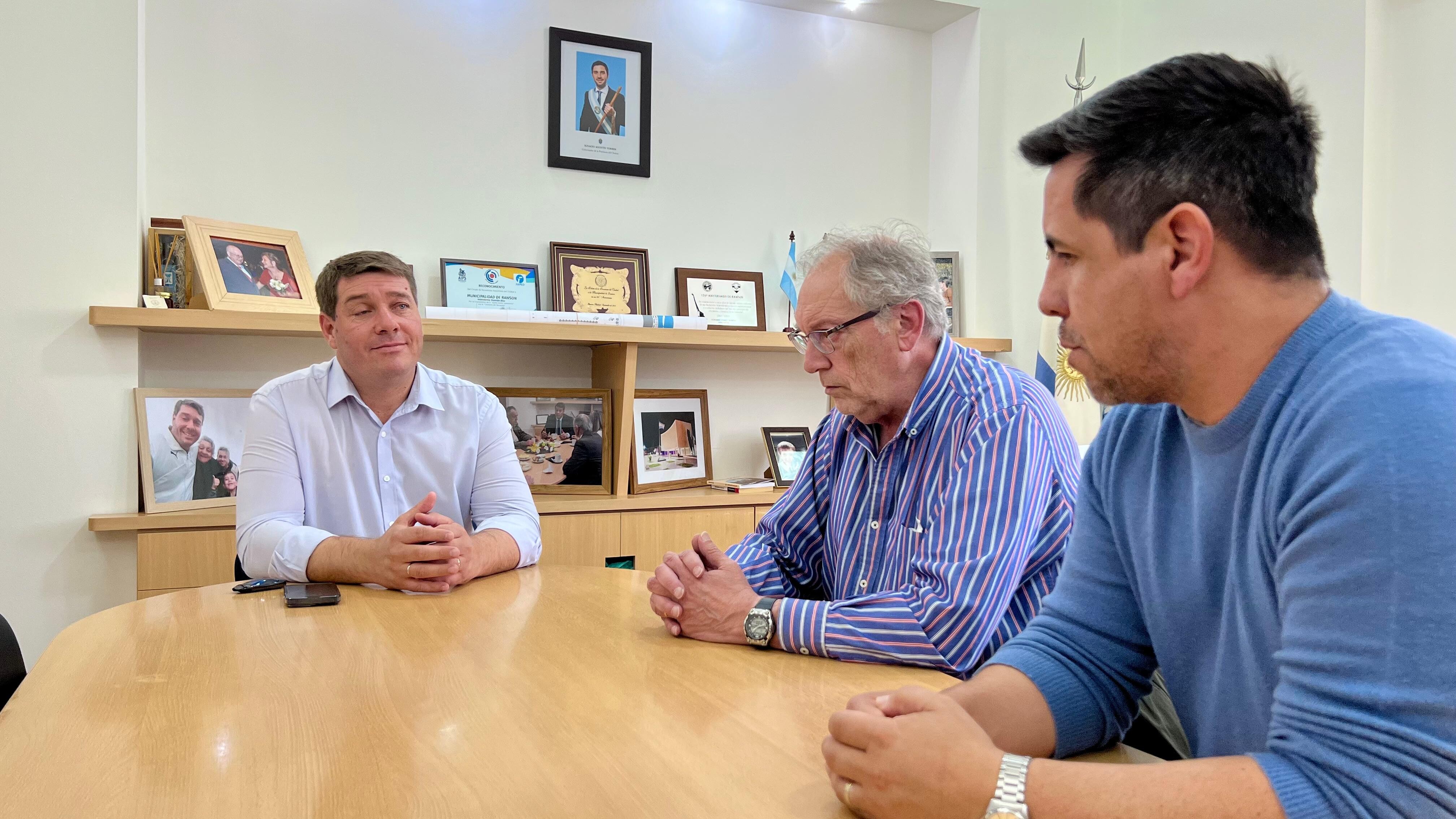 Biss se reunió con empresario de Puerto Madryn interesado en instalarse en la Capital.jpeg Biss: El que quiera inventar en Rawson tiene las puertas abiertas